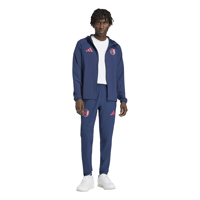 Coupe-vent à capuche zippé adidas St. Louis CITY SC Tiro Travel pour homme, bleu marine