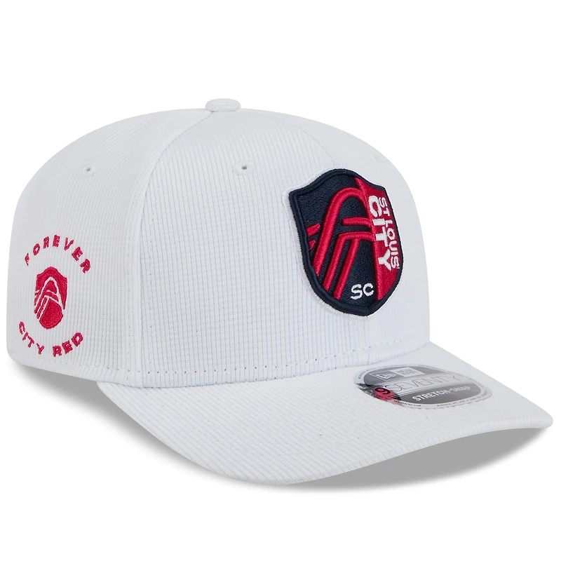 Casquette extensible à boutons-pression St. Louis City SC 2025 Jersey Hook 9SEVENTY de New Era pour homme, blanche