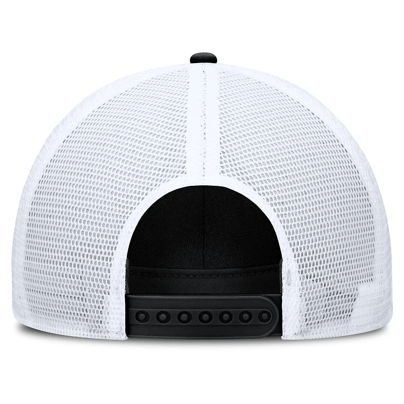 Casquette ajustable Nike Stanford Cardinal 2025 On-Field Rise Engineered Trucker pour homme, noire/blanche