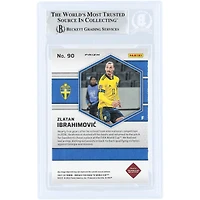 Carte authentifiée par Zlatan Ibrahimovic (équipe nationale de Suède) - Panini Mosaic Road To The FIFA World Cup Qatar Silver Prizm n° 90 - Saison 2021-2022 - Authentifiée par Beckett Fanatics Witnessed