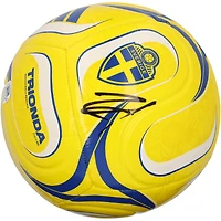 Ballon de football jaune de l'équipe nationale suédoise, autographié par Zlatan Ibrahimovic
