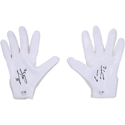 Gants adidas blancs et rouges portés et autographiés par Emeka Egbuka (Buccaneers de Tampa Bay) lors de la saison NFL 2025-2026 - NF70448694-95