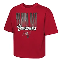 T-shirt rouge Big City Boxy Outerstuff pour jeunes filles des Tampa Bay Buccaneers