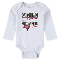 Infant & Newborn WEAR by Erin Andrews Tampa Bay Buccaneers Three-Piece Turn Me Around Bodysuits Pant Set