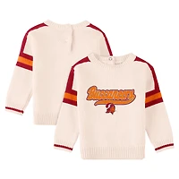 Pull rétro à imprimé Tampa Bay Buccaneers de couleur crème pour bébé WEAR by Erin Andrews