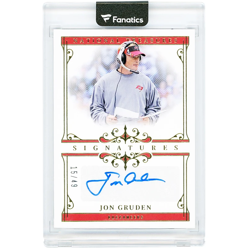 Carte autographiée de Jon Gruden (Tampa Bay Buccaneers) Panini National Treasures 2025 #SIG-JGN #15/49