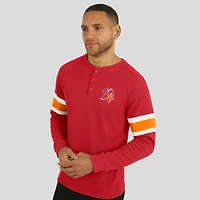 T-shirt Henley à manches longues raglan en tricot gaufré rouge pour homme de la collection Darius Rucker par Fanatics des Buccaneers Tampa Bay