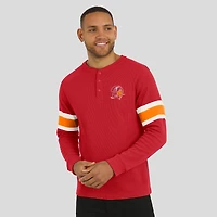 T-shirt Henley à manches longues raglan en tricot gaufré rouge pour homme de la collection Darius Rucker par Fanatics des Buccaneers Tampa Bay