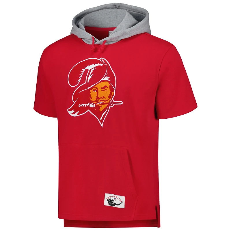 Chandail à capuchon manches courtes d'après-match des Buccaneers de Tampa Bay Mitchell & Ness pour homme, rouge