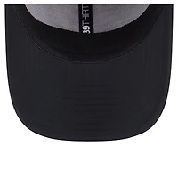 Casquette New Era noire Tampa Bay Buccaneers Night 39THIRTY Flex pour homme