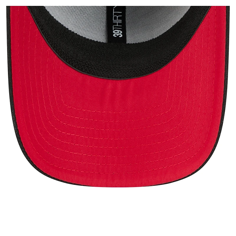 Casquette New Era noire Scoreboard 39THIRTY Flex pour homme des Tampa Bay Buccaneers