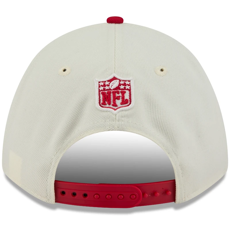 Casquette ajustable New Era 9FORTY A-Frame M-Crown pour homme, crème/rouge, Tampa Bay Buccaneers, draft NFL 2025
