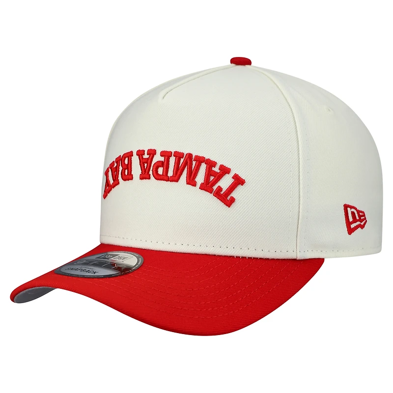 Casquette snapback New Era crème Tampa Bay Buccaneers Upside Down 9FIFTY pour homme
