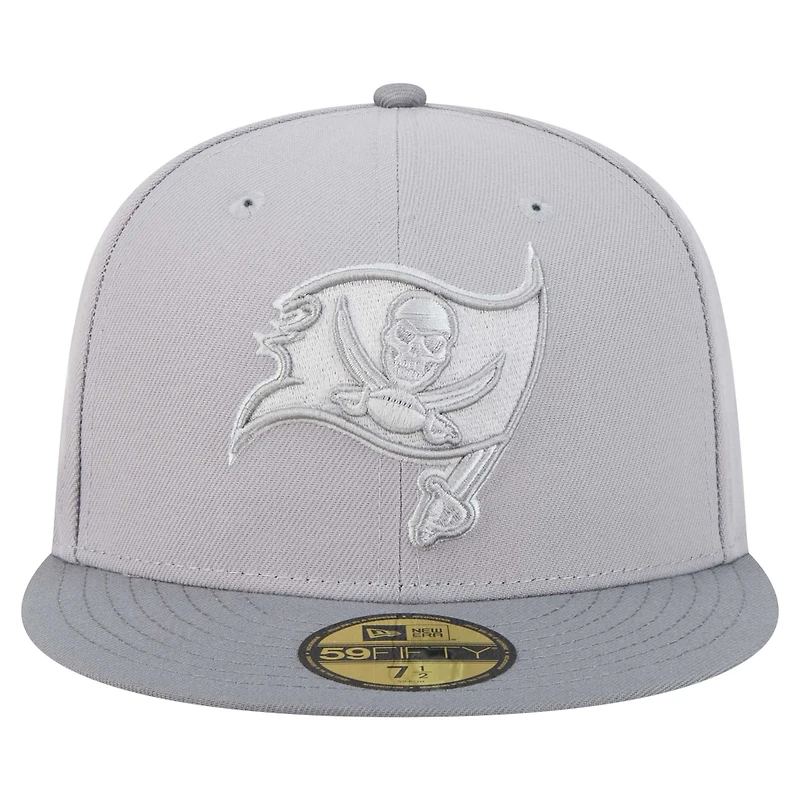 Men's New Era Gray/Graphite Tampa Bay Buccaneers Iron Cloud 59FIFTY Fitted Hat