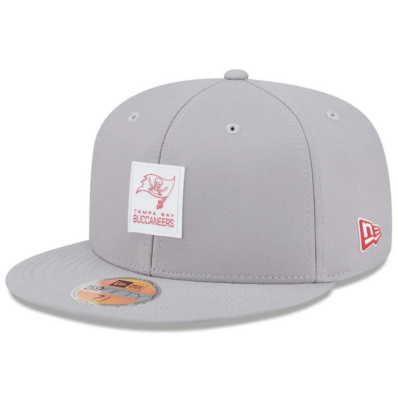 Casquette ajustée 59FIFTY grise des Buccaneers de Tampa Bay 2025 pour homme New Era