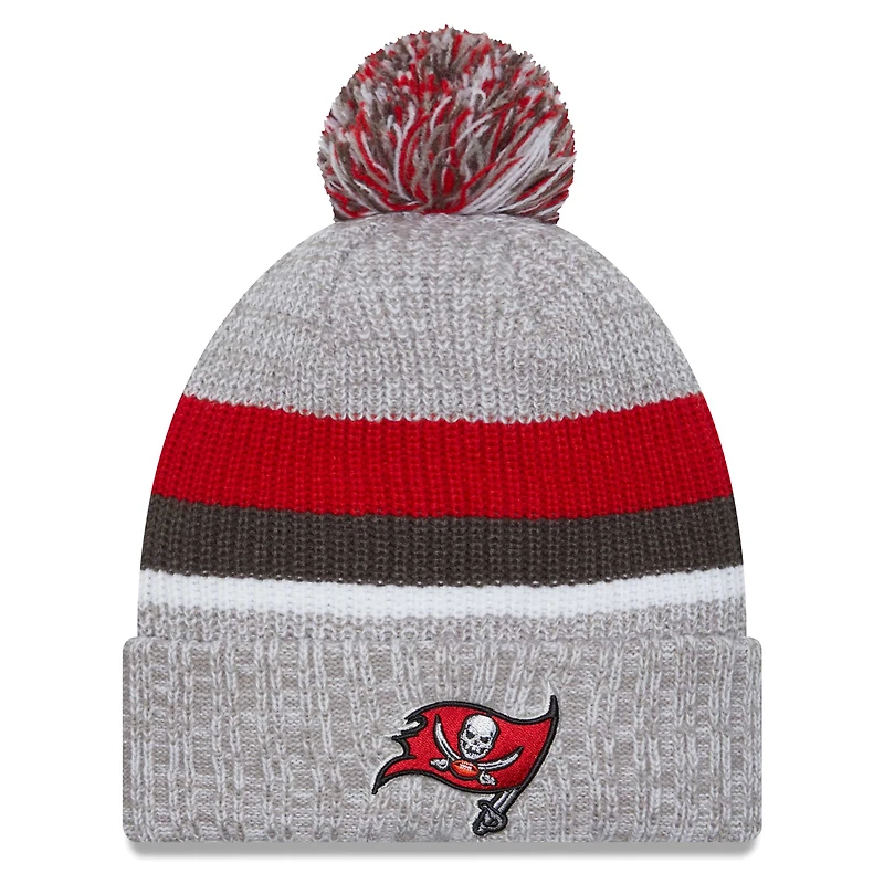 Bonnet en tricot à revers New Era pour hommes, gris chiné, Tampa Bay Buccaneers avec pompon