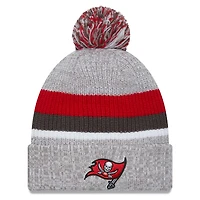 Bonnet en tricot à revers New Era pour hommes, gris chiné, Tampa Bay Buccaneers avec pompon