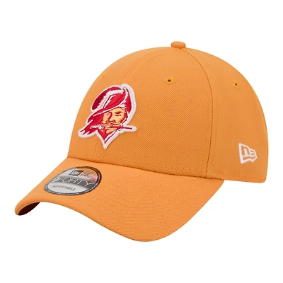 Men's New Era Red Tampa Bay Buccaneers Core Team 9FORTY Adjustable Hat