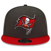 Casquette snapback 9FIFTY New Era pour homme, couleur étain/rouge, écusson latéral, 50e saison des Tampa Bay Buccaneers