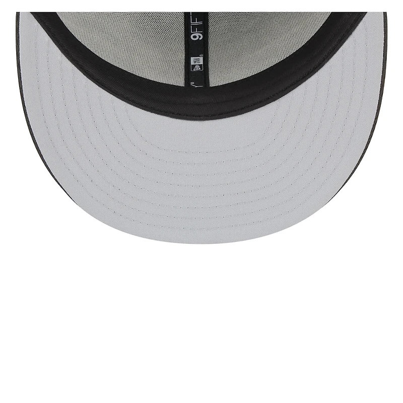 New Era Tampa Bay Buccaneers 2023 NFL Training Camp 9FIFTY Snapback Casquette en étain pour homme