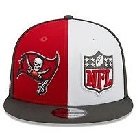 Casquette New Era pour homme Tampa Bay Buccaneers 2023 Sideline 9FIFTY Snapback rouge/étain