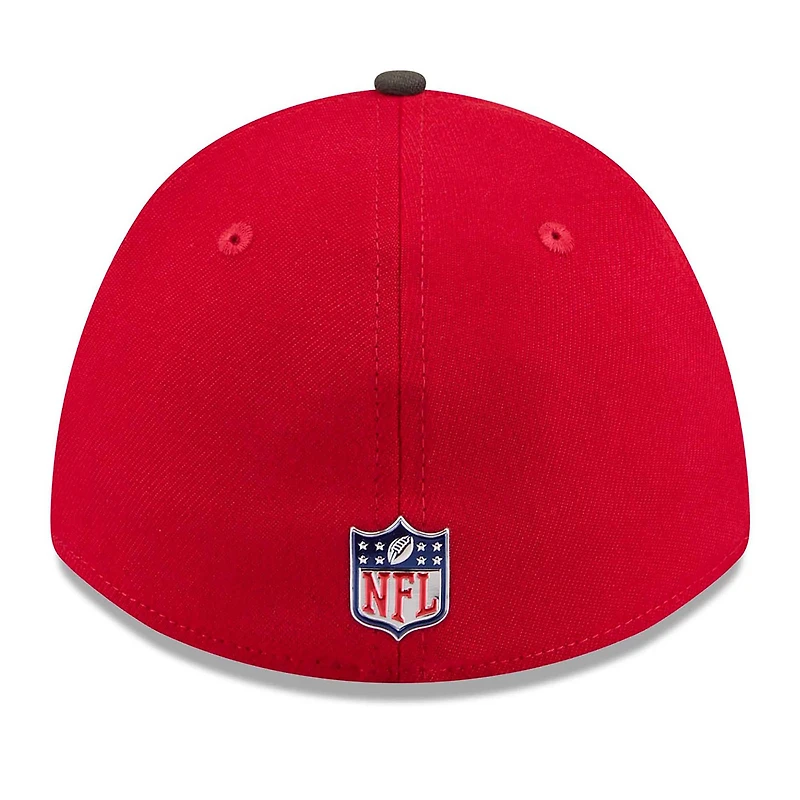 Casquette New Era Flex rouge/étain Tampa Bay Buccaneers, édition spéciale NFL Draft 2026, modèle 39THIRTY M-Crown