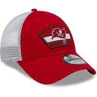 NWC BUCS ROUGE BLANC NFL LOGO PATCH TRUCKER 9FORTY CAN HATMENSTR
