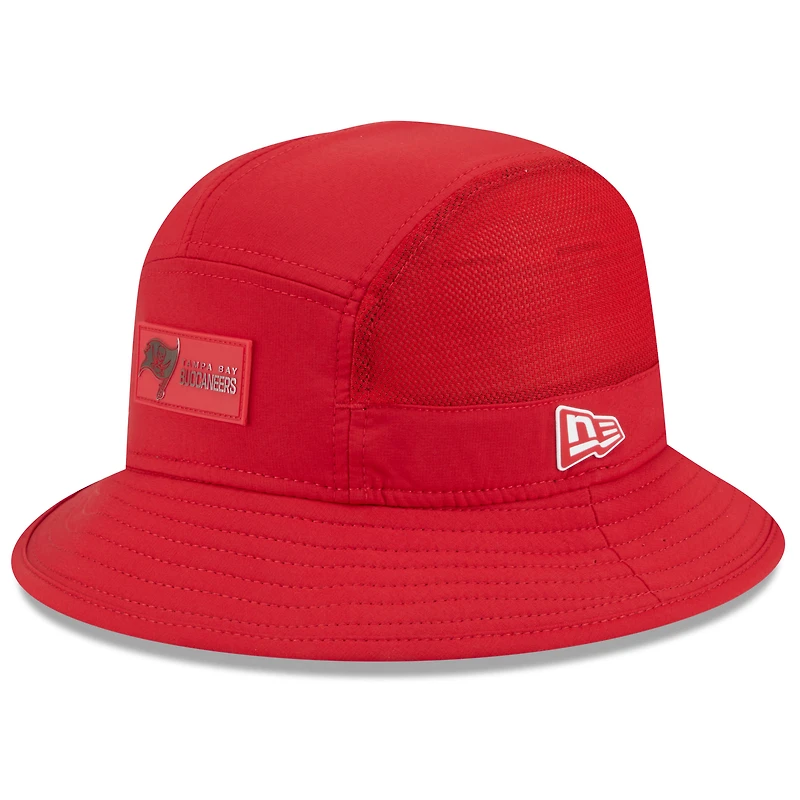 Men's New Era Red Tampa Bay Buccaneers 2025 Sideline  Bucket Hat