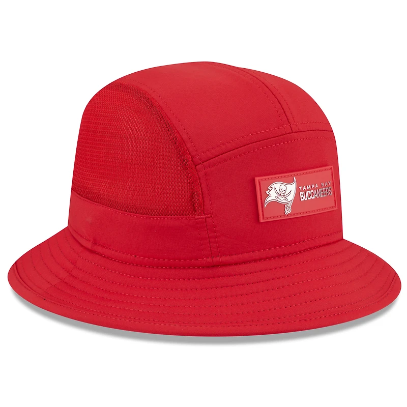 Men's New Era Red Tampa Bay Buccaneers 2025 Sideline  Bucket Hat
