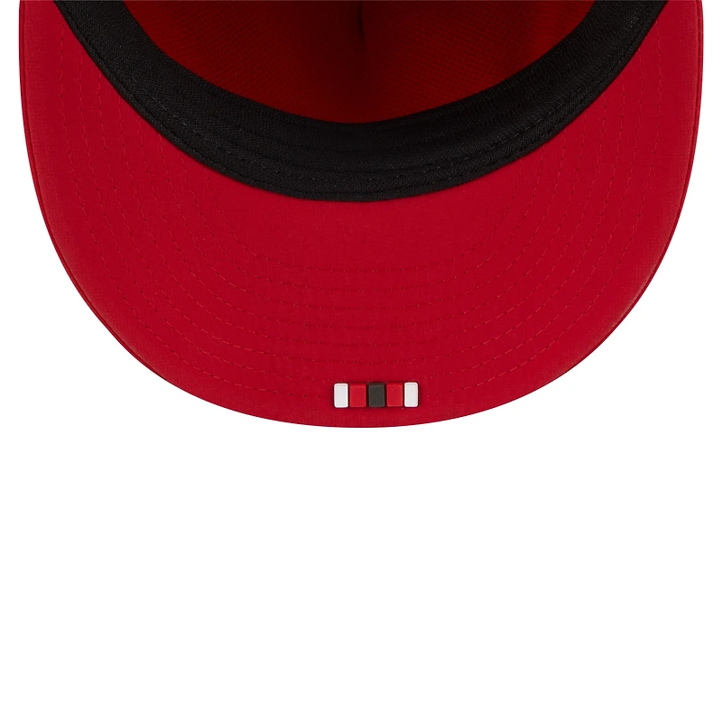 Casquette ajustée New Era 59FIFTY rouge Tampa Bay Buccaneers 2025 Sideline Retro Crown pour homme