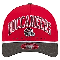 Casquette ajustable New Era rouge Tampa Bay Buccaneers Arch COOLERA 9FORTY A-Frame M-Crown pour homme