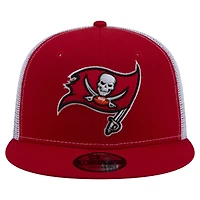 Men's New Era  Red Tampa Bay Buccaneers Core Team 9FIFTY Trucker Snapback Hat