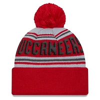 Bonnet en tricot à revers principal des Buccaneers de Tampa Bay New Era rouge pour hommes avec pompon