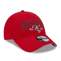 Casquette Snapback 9FORTY rouge Tampa Bay Buccaneers Outline New Era pour hommes