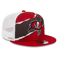 Men's New Era Red Tampa Bay Buccaneers Tear Trucker 9FIFTY Snapback Hat