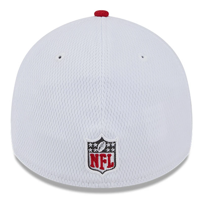 Casquette flex 39THIRTY Sideline 2023 des Tampa Bay Buccaneers New Era pour homme, blanc/rouge
