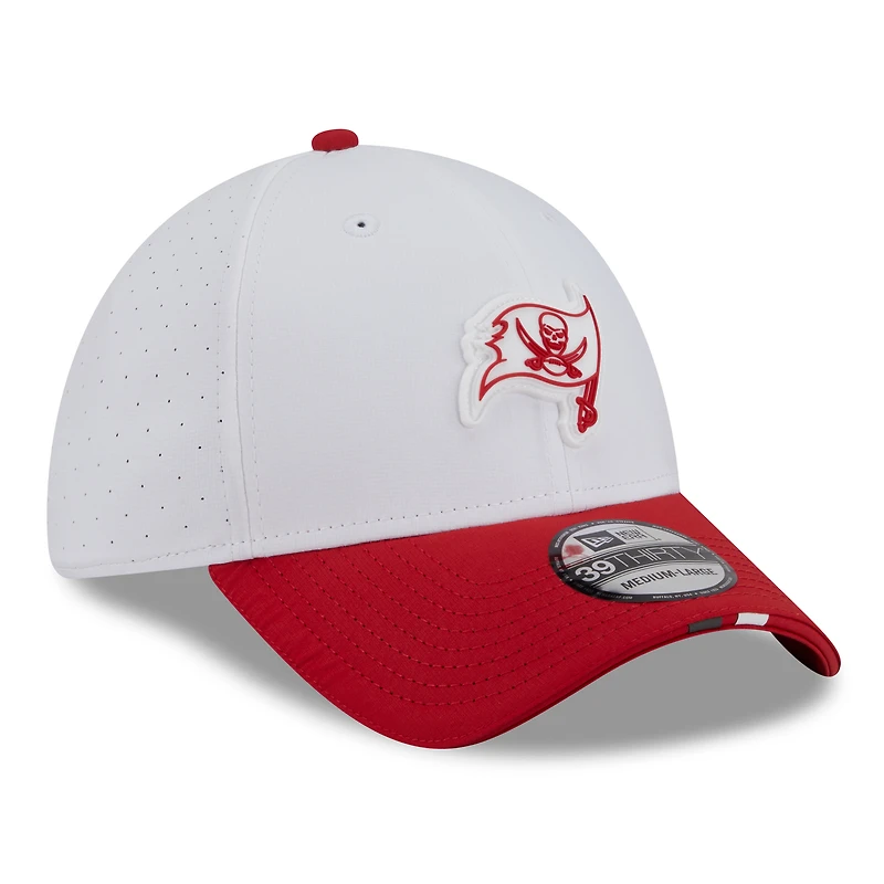 Casquette New Era 39THIRTY Flex blanche/rouge pour homme