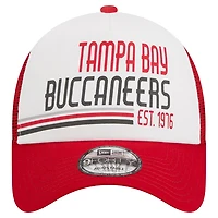 Casquette réglable 9FORTY Stacked A-Frame Trucker New Era pour hommes, blanc/rouge, Tampa Bay Buccaneers