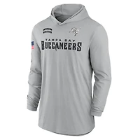 T-shirt à capuche léger et performant manches longues Nike gris Tampa Bay Buccaneers 2024 Salute to Service pour homme