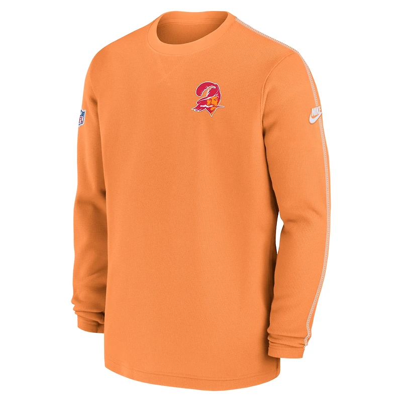 Haut à manches longues Nike orange pour homme avec logo alternatif des Buccaneers de Tampa Bay