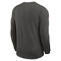 Maillot Nike à manches longues Dri-FIT UV Sideline Coach des Buccaneers de Tampa Bay pour homme, couleur étain