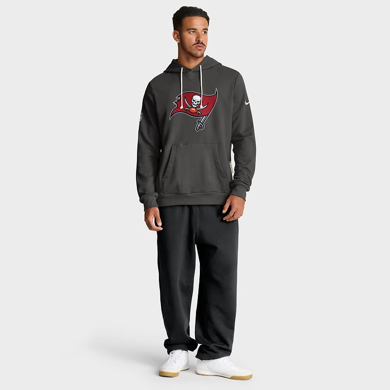 Sweat à capuche Nike Dri-FIT pour homme, couleur étain, avec logo standard des Buccaneers de Tampa Bay