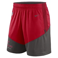 Short de performance pour homme Tampa Bay Buccaneers Sideline Primary Lockup Nike rouge/étain
