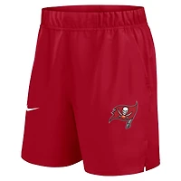 Short Nike rouge Tampa Bay Buccaneers Blitz Victory Dri-FIT pour homme
