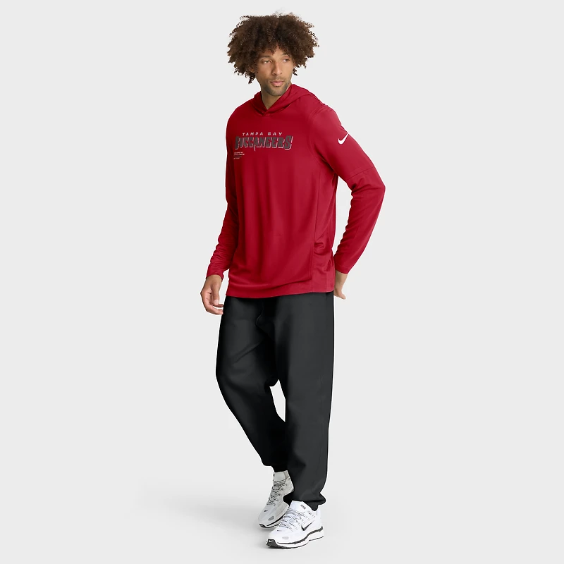 T-shirt à capuche manches longues Nike rouge Tampa Bay Buccaneers Sideline Pure Fury Dri-FIT pour homme