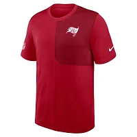 T-shirt d'entraîneur Nike rouge Tampa Bay Buccaneers Sideline UV Dri-Fit pour homme