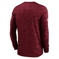 T-shirt Nike rouge à manches longues Performance Sideline Velocity des Tampa Bay Buccaneers pour homme