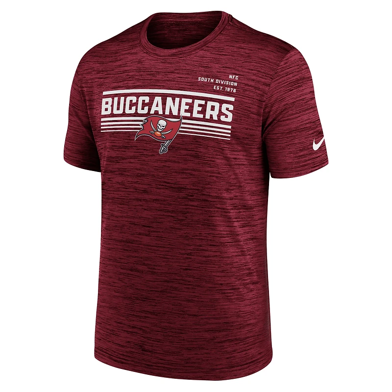 T-shirt Yardline Velocity Performance des Tampa Bay Buccaneers Nike rouge pour homme