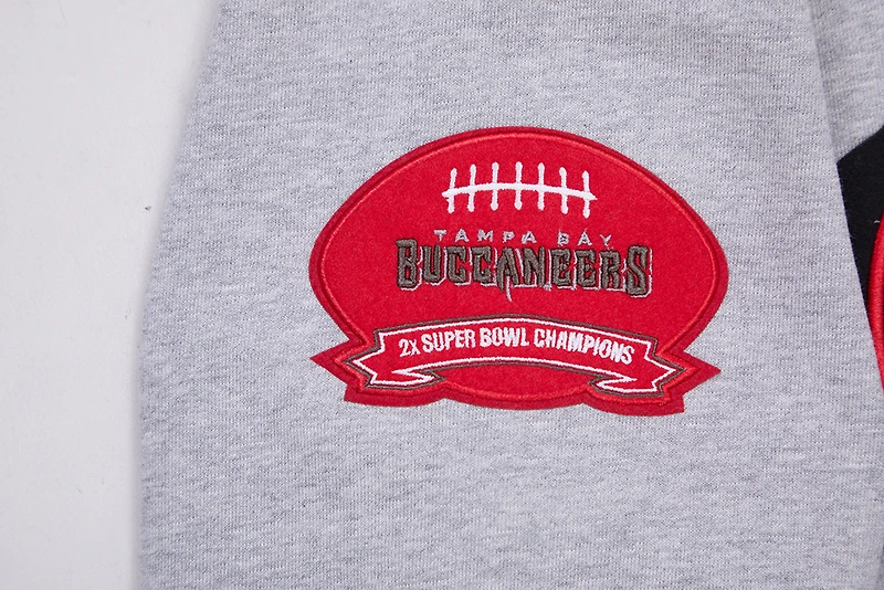 Sweat-shirt Pro Standard pour hommes, gris chiné, avec emblème des Buccaneers de Tampa Bay