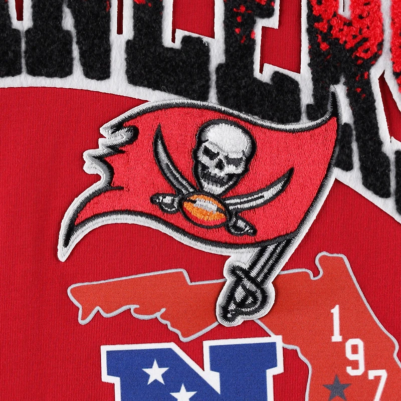 T-shirt rouge Pro Standard de la collection Hometown des Buccaneers Tampa Bay pour hommes